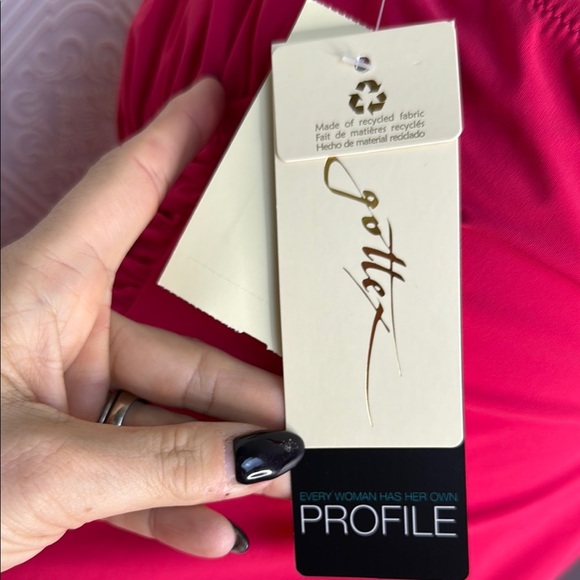 Profile by Gottex
Ruched One Piece Swimsuit, Size 16, NWT - Picture 6 of 13